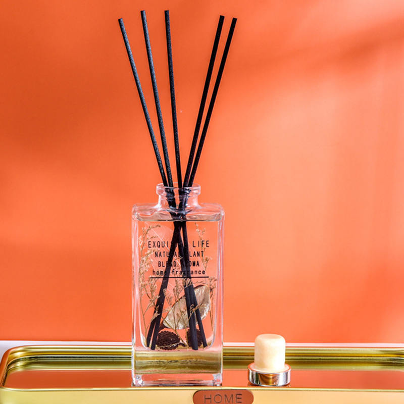 Kuiva kukkakoristelu ilman palo-aromaterapiaa