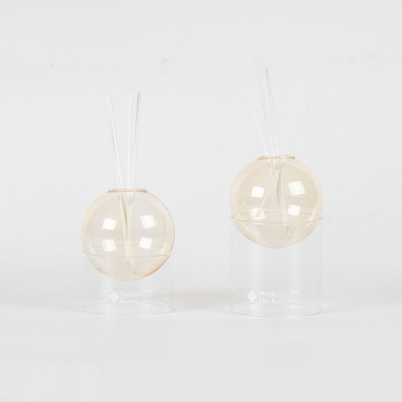 Kirkas lasijalusta, lasipallotyyppinen ruoko diffuusori muotoileva aromaterapia