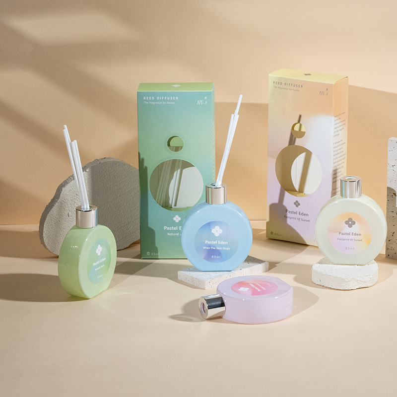 Klassinen hajuvesipullon kotituoksu-kodin tuoksu