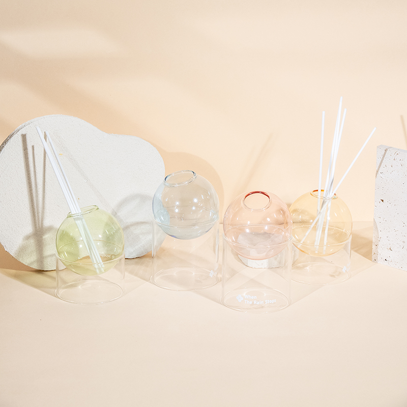 Kirkas lasijalusta, lasipallotyyppinen ruoko diffuusori muotoileva aromaterapia