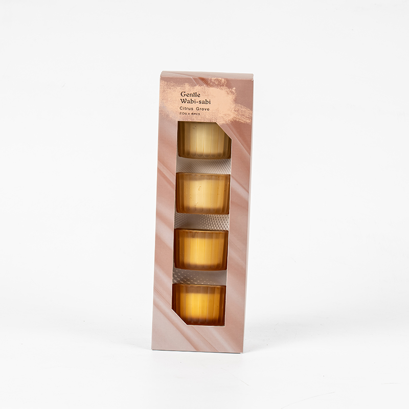 Setti 4 pystyraidallista pientä kääpiölasikynttiläkuppia