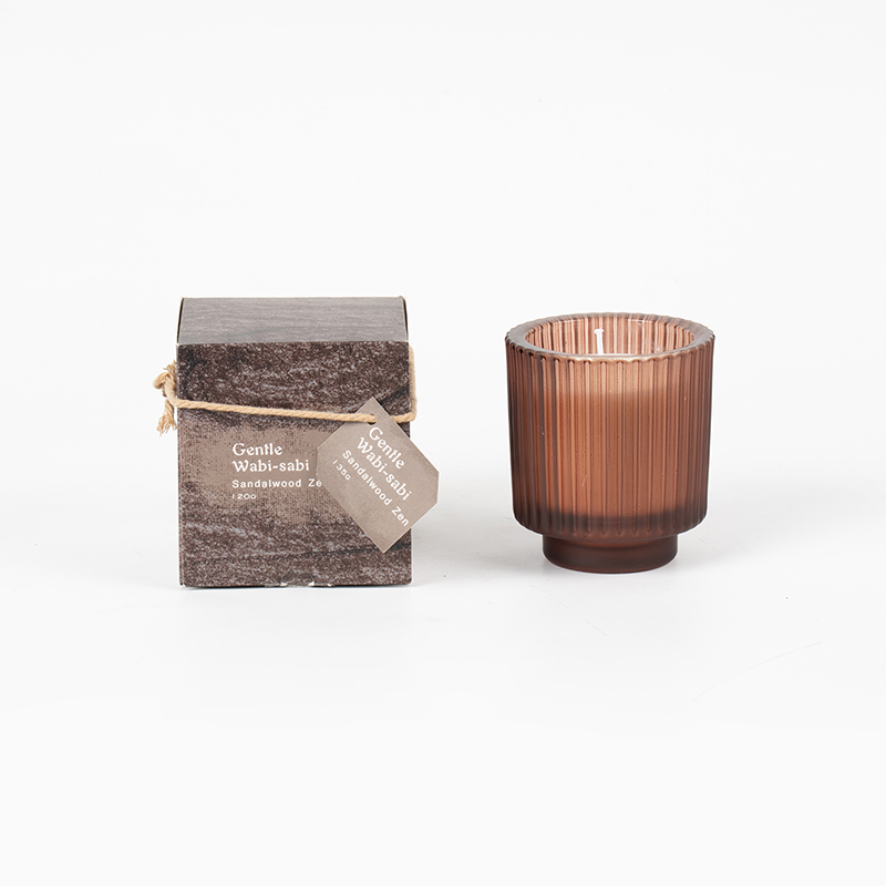 Pyöreä lasikynttiläkuppi pystyraidoilla tuoksukynttilät - eko soijavaha kynttilän myyjä